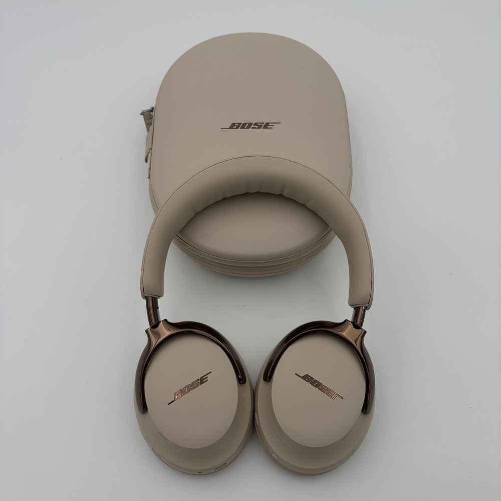 Bose QuietComfort Ultra Bluetooth Headphones (2nd Gen) Wireless Headphones Beige